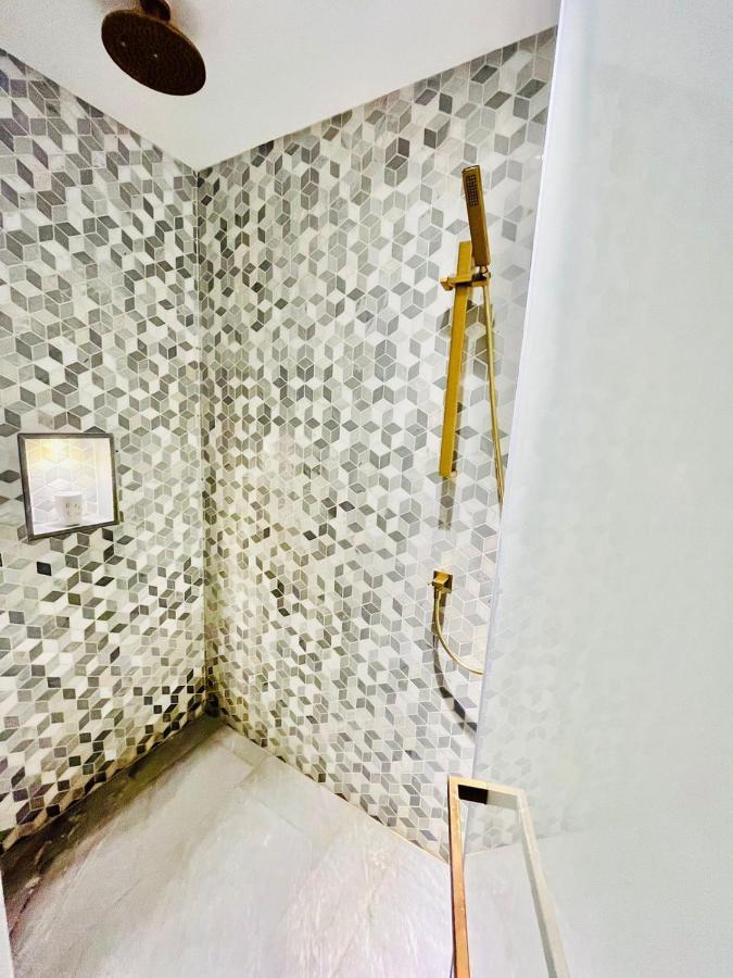 Five Palm Jumeirah - 2 Bedrooms & Maid Room In A Splendid Resort - Modernlux ดูไบ ภายนอก รูปภาพ